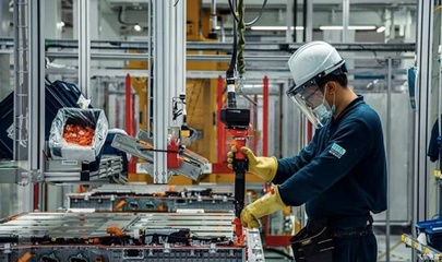 國產新梅賽德斯-奔馳電池北京工廠下線，前沿技術亮相廣州國際工廠維護技術及設備展